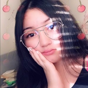 Meet your Posher, Aurora